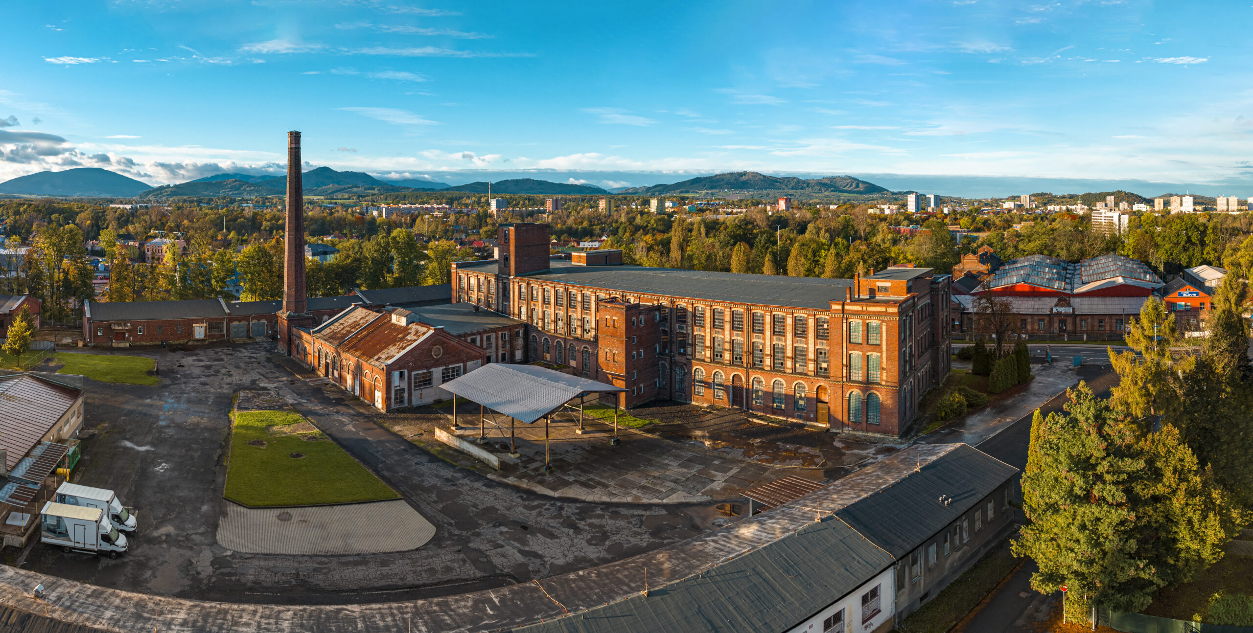 Industriál v náručí Beskyd