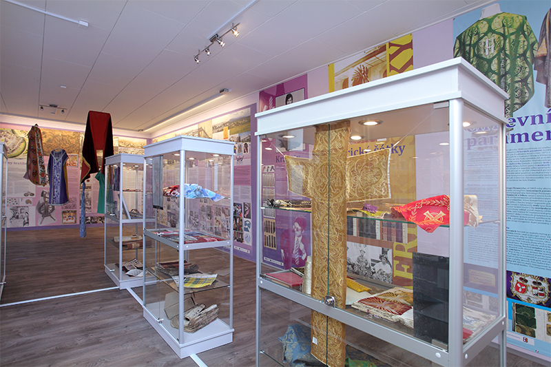 Hedva Český Brokát